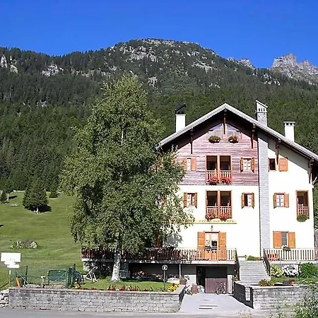 Pizzo Del Frate Hotel 2*